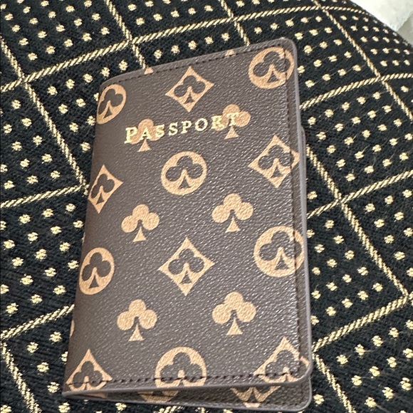 Boutique Style Other - Brown Patterned Passport Holder